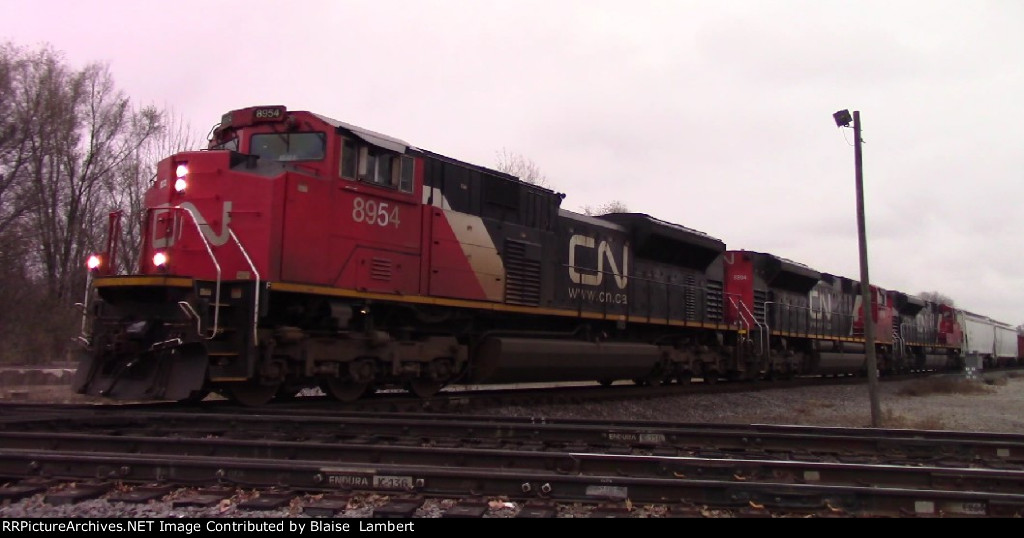 CN X335